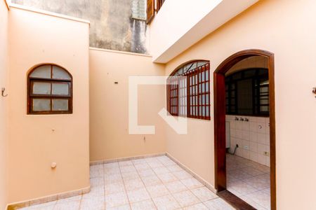 Casa à venda com 254m², 3 quartos e 2 vagas Casa à venda com 254m², 3 quartos e 2 vagasQuintal