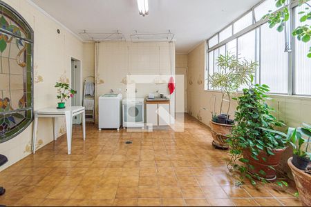 Apartamento à venda com 266m², 3 quartos e 1 vaga Apartamento à venda com 266m², 3 quartos e 1 vagaArea de Serviço