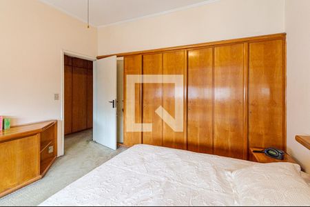 Apartamento à venda com 266m², 3 quartos e 1 vaga Apartamento à venda com 266m², 3 quartos e 1 vagaSuíte