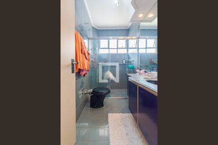 Apartamento à venda com 266m², 3 quartos e 1 vaga Apartamento à venda com 266m², 3 quartos e 1 vagaBanheiro da Suíte