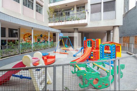 Apartamento à venda com 266m², 3 quartos e 1 vaga Apartamento à venda com 266m², 3 quartos e 1 vagaPlayground