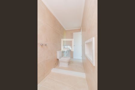 Casa à venda com 270m², 3 quartos e 4 vagas Casa à venda com 270m², 3 quartos e 4 vagasSuite