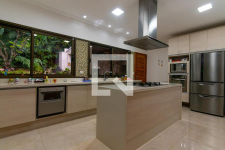 Casa à venda com 750m², 5 quartos e 10 vagas Casa à venda com 750m², 5 quartos e 10 vagasCozinha