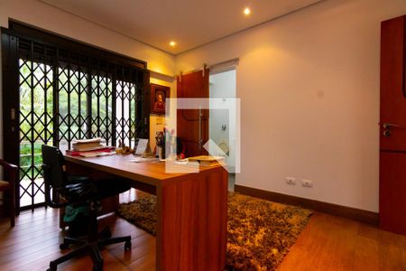 Casa à venda com 750m², 5 quartos e 10 vagas Casa à venda com 750m², 5 quartos e 10 vagasQuarto 1 - Suíte