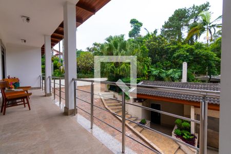 Casa à venda com 750m², 5 quartos e 10 vagas Casa à venda com 750m², 5 quartos e 10 vagasVaranda quartos