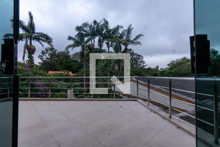 Casa à venda com 750m², 5 quartos e 10 vagas Casa à venda com 750m², 5 quartos e 10 vagasVaranda Ateliê