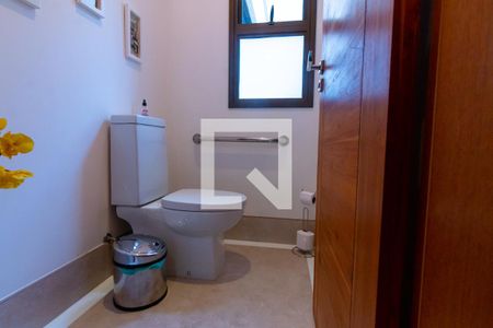 Casa à venda com 750m², 5 quartos e 10 vagas Casa à venda com 750m², 5 quartos e 10 vagasLavabo