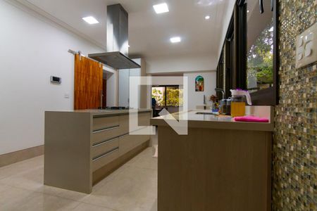 Casa à venda com 750m², 5 quartos e 10 vagas Casa à venda com 750m², 5 quartos e 10 vagasCozinha