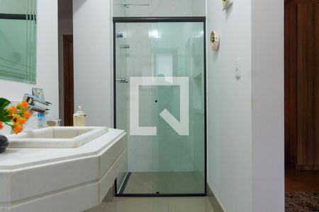 Casa à venda com 750m², 5 quartos e 10 vagas Casa à venda com 750m², 5 quartos e 10 vagasBanheiro da Suíte 1 e 2