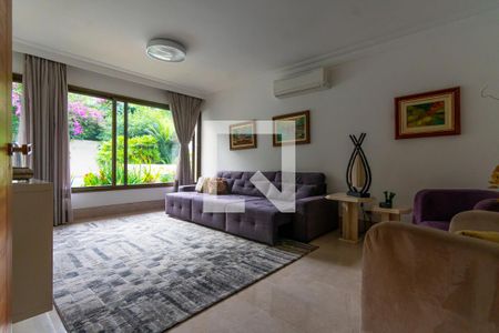 Casa à venda com 750m², 5 quartos e 10 vagas Casa à venda com 750m², 5 quartos e 10 vagasSala 2