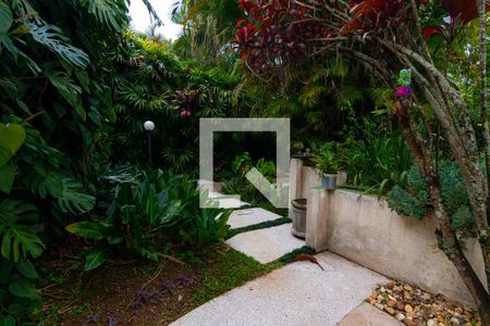 Casa à venda com 750m², 5 quartos e 10 vagas Casa à venda com 750m², 5 quartos e 10 vagasJardim