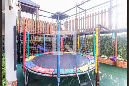 Apartamento para alugar com 178m², 3 quartos e 3 vagas Apartamento para alugar com 178m², 3 quartos e 3 vagasPlayground