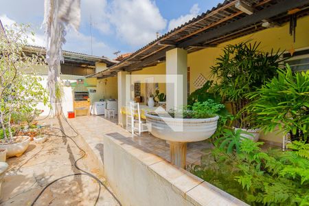 Casa à venda com 270m², 4 quartos e 3 vagasQuintal