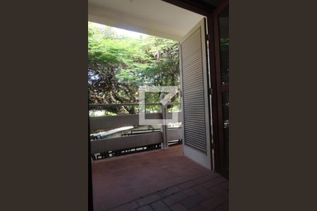 Casa de condomínio à venda com 440m², 4 quartos e 2 vagasVaranda da Suíte