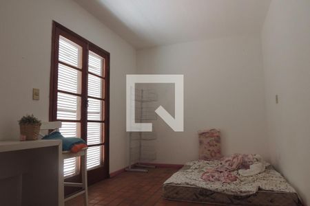 Casa de condomínio à venda com 440m², 4 quartos e 2 vagasQuarto 1