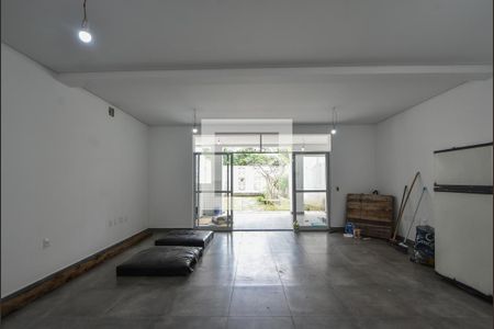Casa à venda com 280m², 3 quartos e 3 vagasSalão de Festas 
