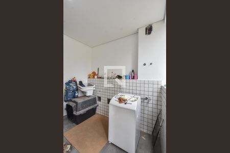 Casa à venda com 280m², 3 quartos e 3 vagasLavanderia