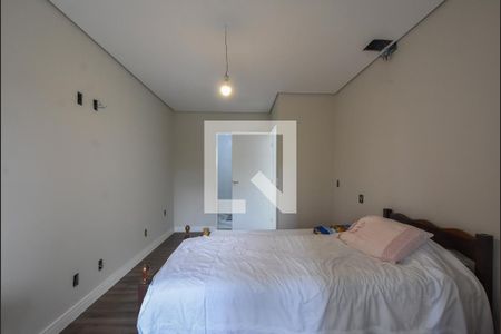 Casa à venda com 280m², 3 quartos e 3 vagasSuíte 02