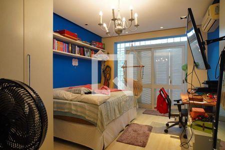 Casa à venda com 352m², 3 quartos e 4 vagasQuarto 1