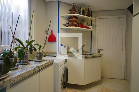 Casa à venda com 352m², 3 quartos e 4 vagasÁrea de Serviço