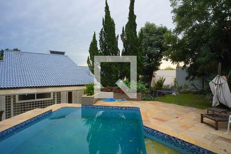 Casa à venda com 352m², 3 quartos e 4 vagasQuintal - Piscina