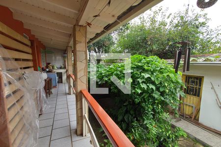 Casa à venda com 370m², 3 quartos e 2 vagas Casa à venda com 370m², 3 quartos e 2 vagasPátio Fundos