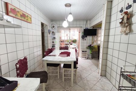 Casa à venda com 370m², 3 quartos e 2 vagas Casa à venda com 370m², 3 quartos e 2 vagasCozinha