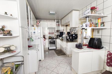 Casa à venda com 370m², 3 quartos e 2 vagas Casa à venda com 370m², 3 quartos e 2 vagasCozinha