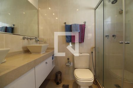 Casa de condomínio à venda com 375m², 5 quartos e 3 vagasBanheiro - Suíte 2