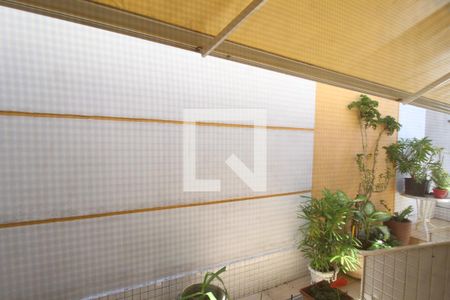 Casa de condomínio à venda com 375m², 5 quartos e 3 vagasVista - Quarto 1