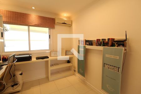 Casa de condomínio à venda com 375m², 5 quartos e 3 vagasQuarto 1