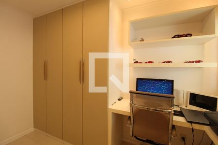 Casa de condomínio à venda com 375m², 5 quartos e 3 vagasQuarto 1