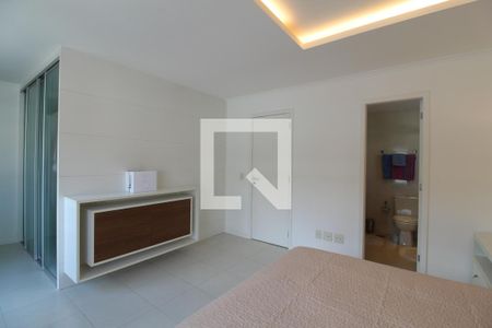 Casa de condomínio à venda com 375m², 5 quartos e 3 vagasSuíte 2