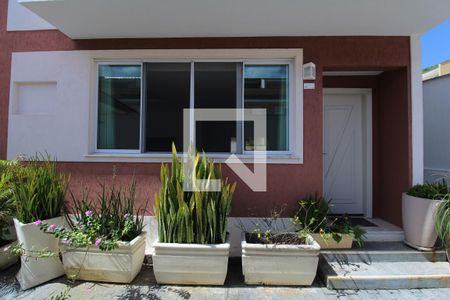 Casa de condomínio à venda com 375m², 5 quartos e 3 vagasFachada - Frente