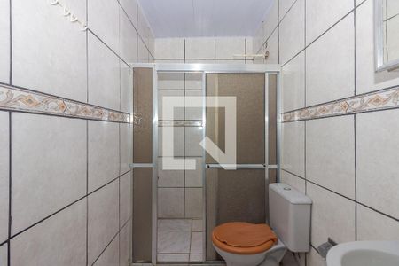 Banheiro de casa para alugar com 2 quartos, 90m² em Protásio Alves, Porto Alegre