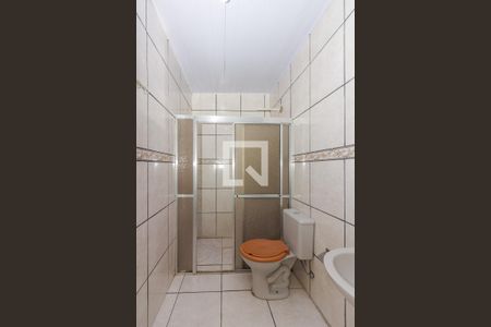 Banheiro de casa para alugar com 2 quartos, 90m² em Protásio Alves, Porto Alegre