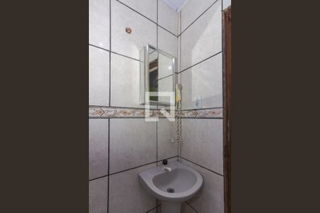 Banheiro de casa para alugar com 2 quartos, 90m² em Protásio Alves, Porto Alegre