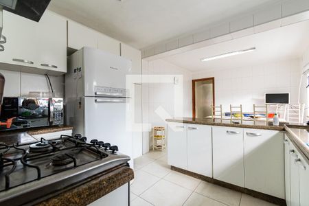 Casa à venda com 150m², 2 quartos e 3 vagas Casa à venda com 150m², 2 quartos e 3 vagasCozinha