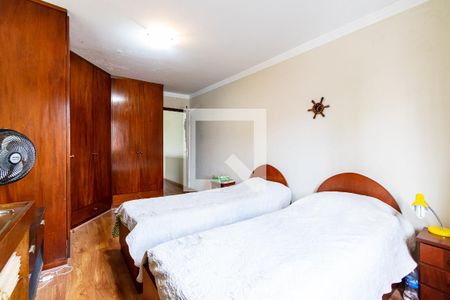 Casa à venda com 150m², 2 quartos e 3 vagas Casa à venda com 150m², 2 quartos e 3 vagasQuarto 1