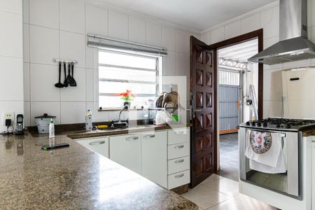Casa à venda com 150m², 2 quartos e 3 vagas Casa à venda com 150m², 2 quartos e 3 vagasCozinha