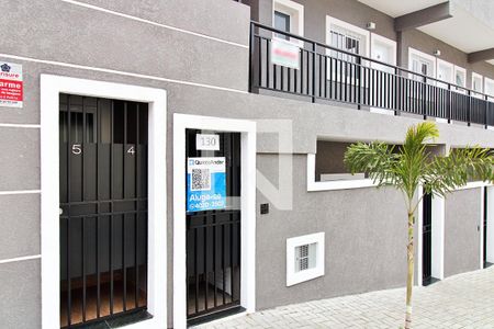 Studio para alugar com 18m², 1 quarto e 1 vaga Studio para alugar com 18m², 1 quarto e 1 vagaFachada