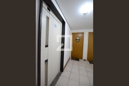 Apartamento à venda com 190m², 2 quartos e 1 vagaElevador