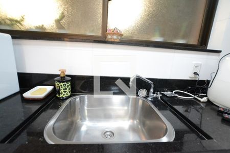 Apartamento à venda com 190m², 2 quartos e 1 vagaServiço