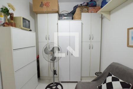 Apartamento à venda com 190m², 2 quartos e 1 vagaQuarto serviço