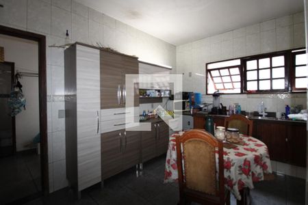 Casa à venda com 316m², 3 quartos e 6 vagasCozinha