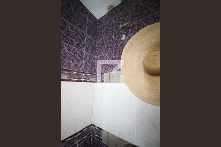 Casa à venda com 316m², 3 quartos e 6 vagasBanheiro do Quarto 3 (suíte)