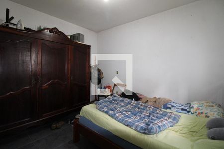 Casa à venda com 316m², 3 quartos e 6 vagasEdícula - Quarto