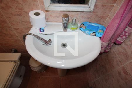 Casa à venda com 316m², 3 quartos e 6 vagasBanheiro Social