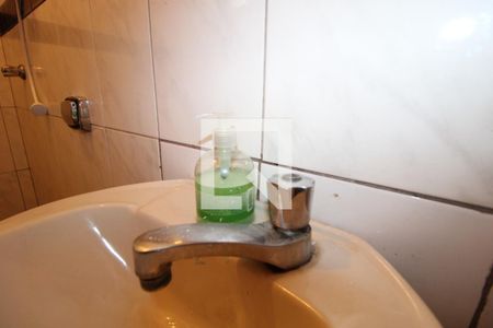 Casa à venda com 316m², 3 quartos e 6 vagasBanheiro de Serviço