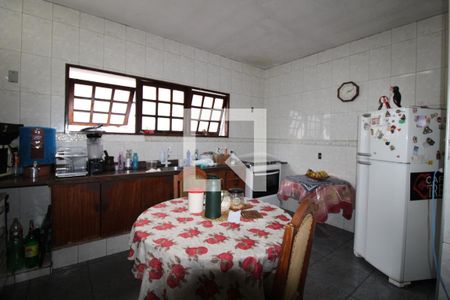 Casa à venda com 316m², 3 quartos e 6 vagasCozinha